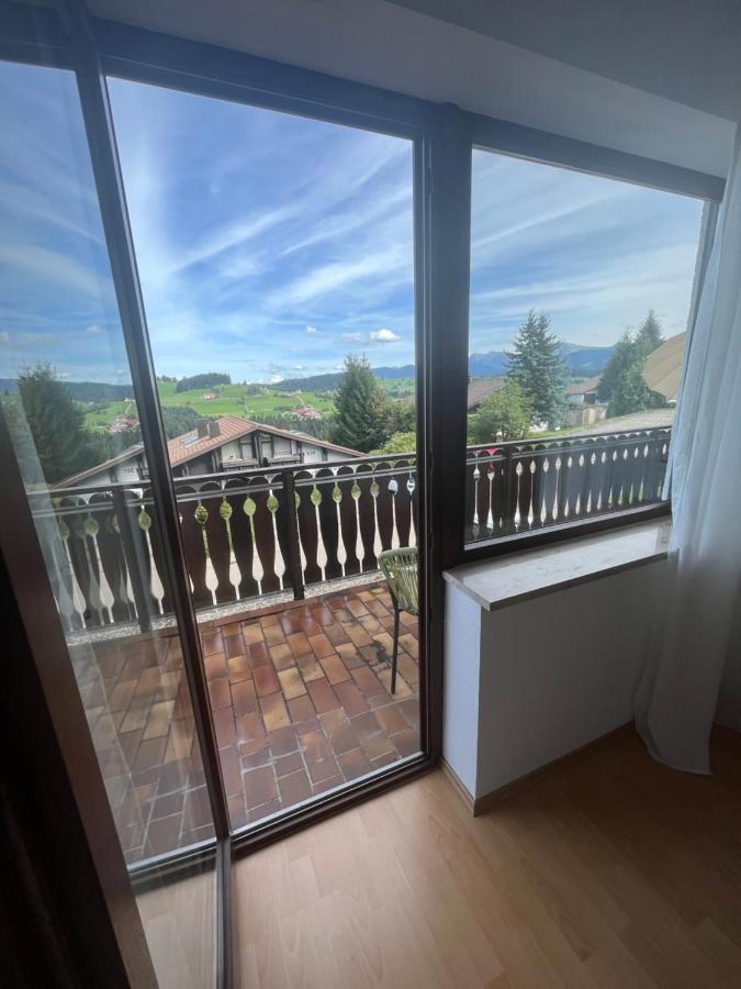 Helle Wohnung Mit Grossem Balkon Oberreute Exterior photo
